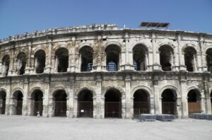nimes arena romana