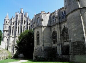 poitiers visita palazzo duchi aquitania