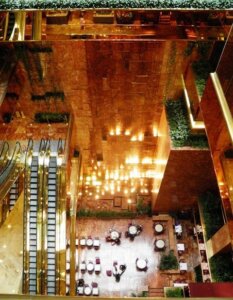 trump tower cascata lobby