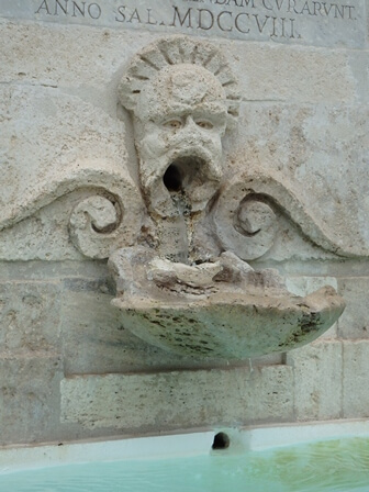 montalto di castro fontana del mascherone