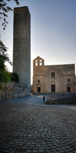 tarquinia chiesa santa maria di castello