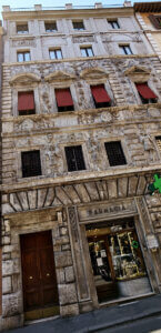 palazzo dei pupazzi roma